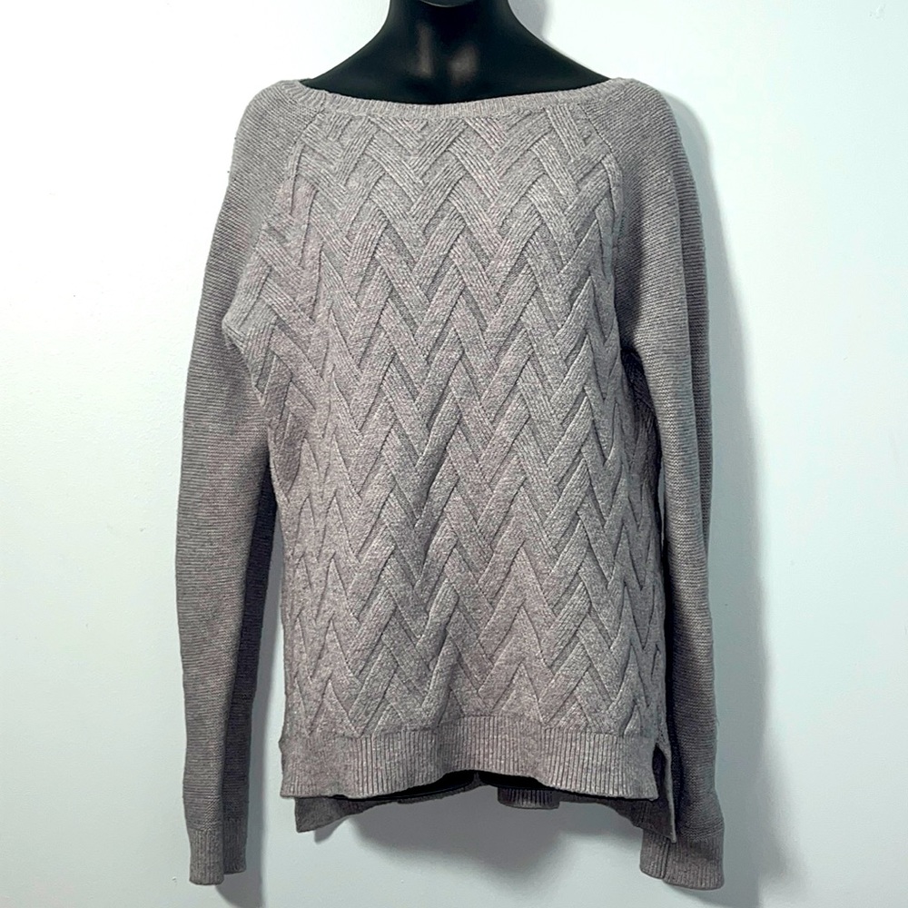 • Cyrus Grey Sweater NWOT